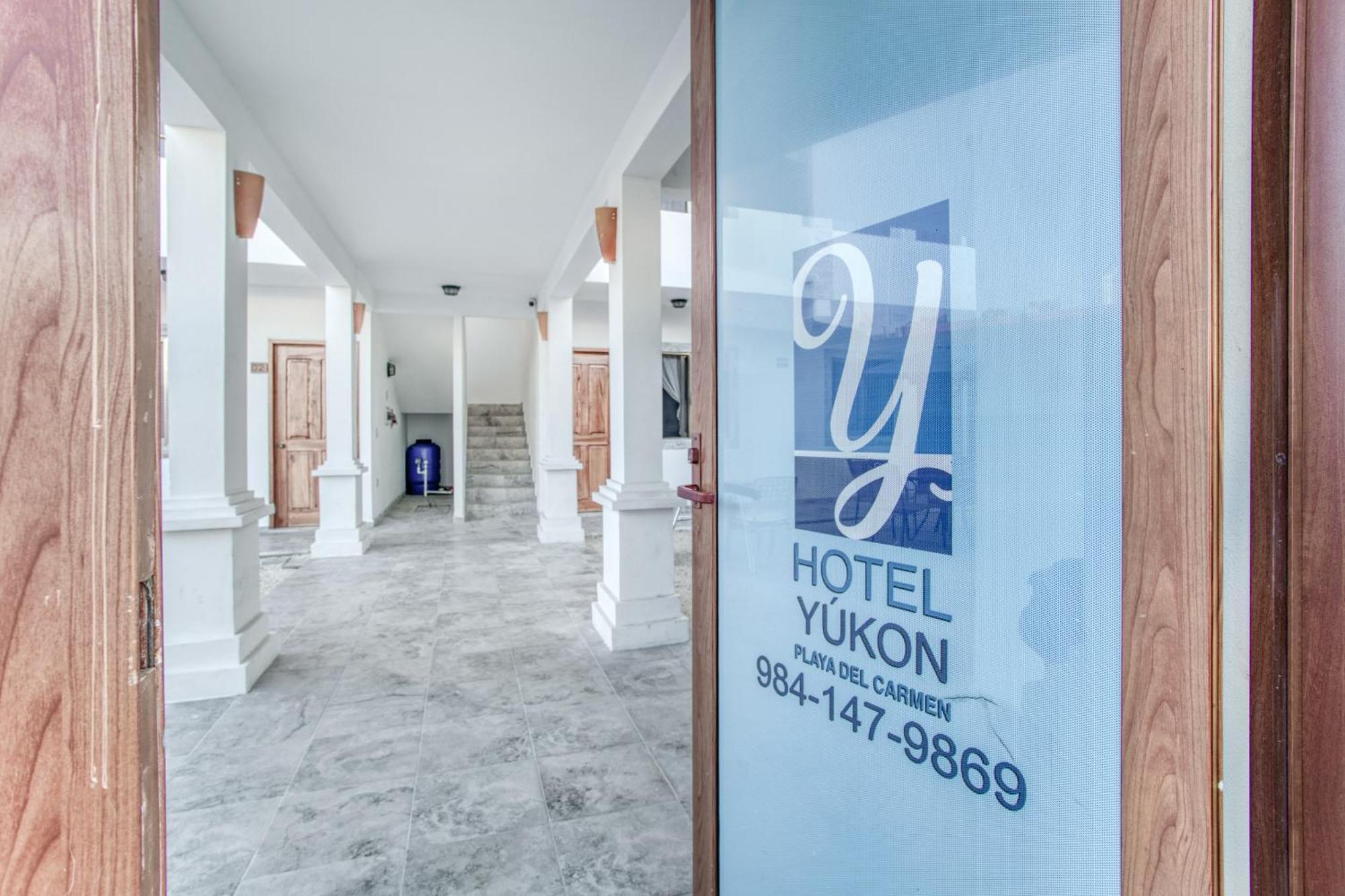 Capital O Hotel Yukon Playa del Carmen Exterior photo